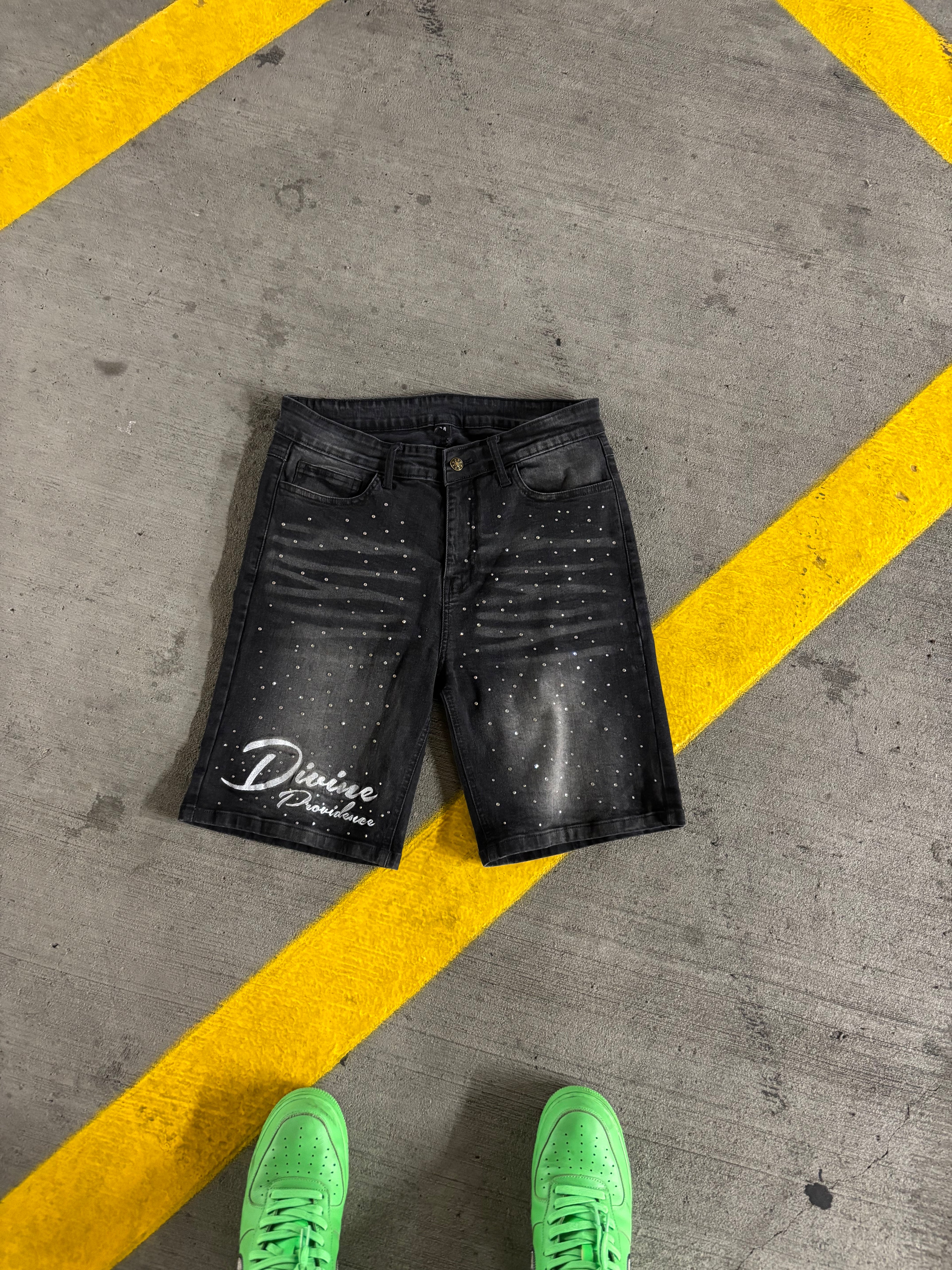 VVS DIAMOND SHORTS